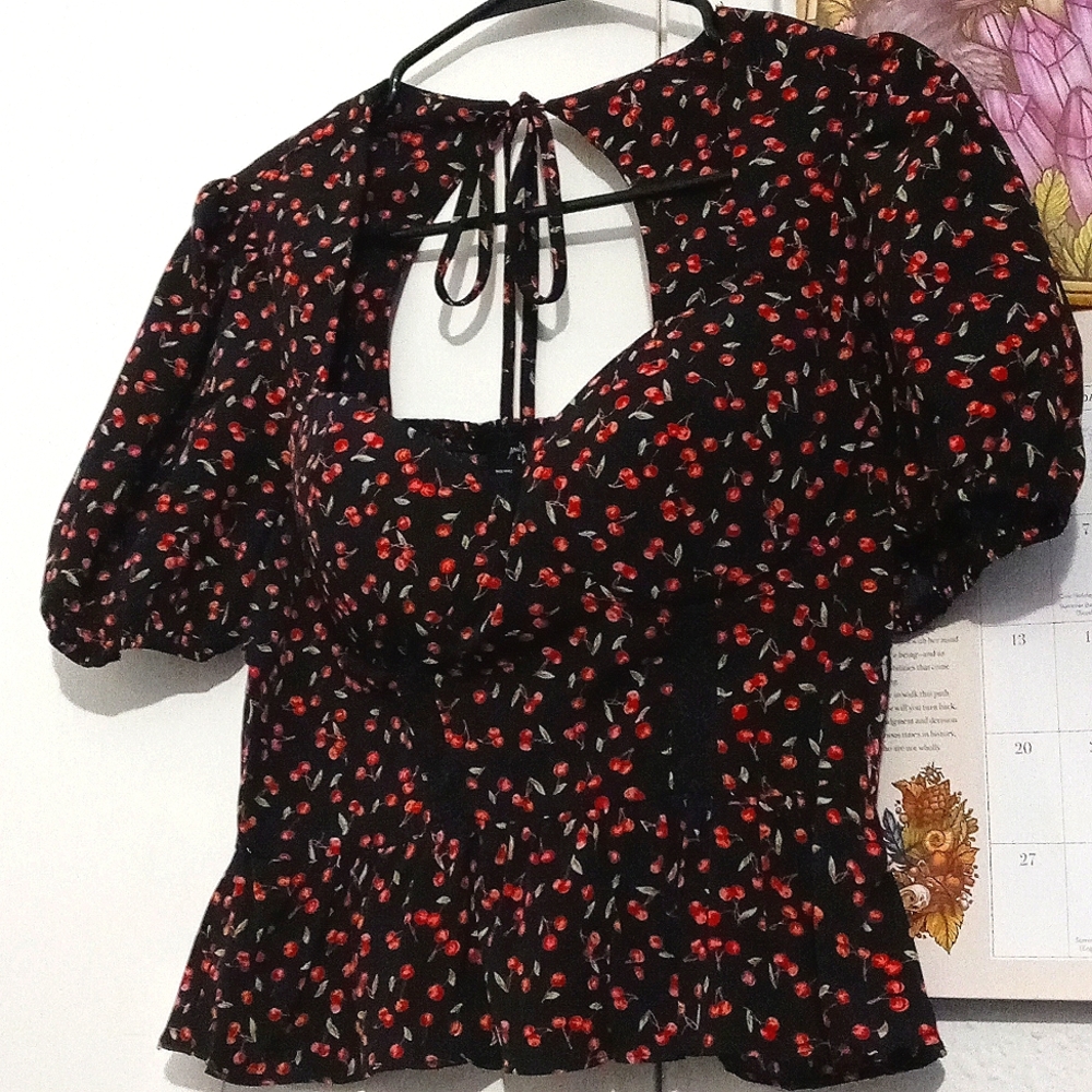 Black cherry peplum crop top